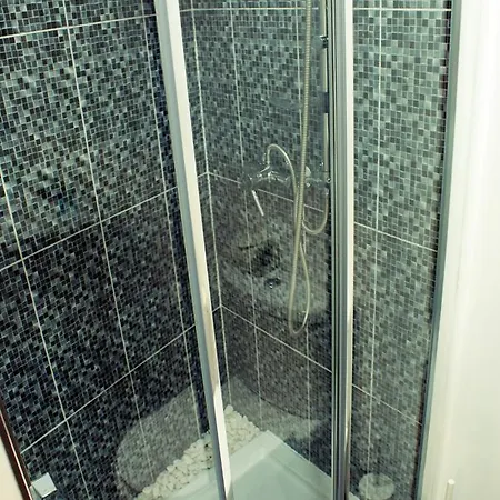 Garden Prince Suites Panzió