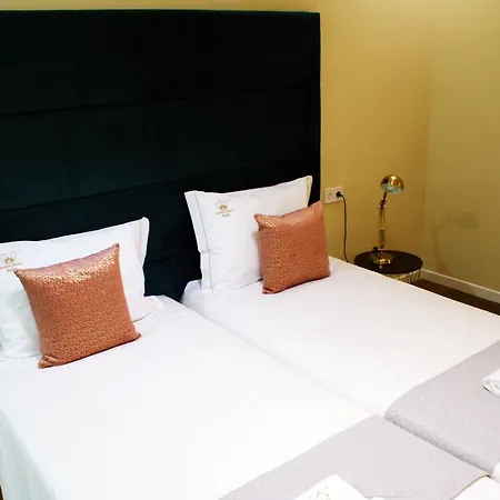 Alojamento de Acomodação e Pequeno-almoço Garden Prince Suites *