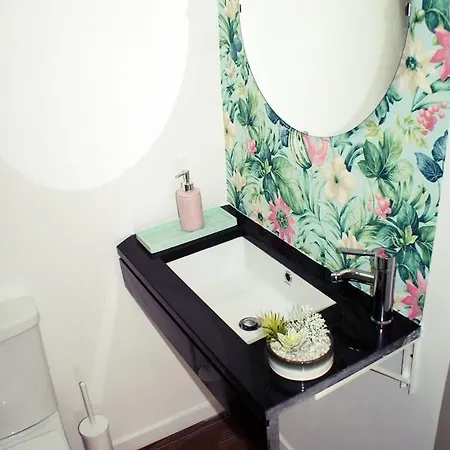 Alojamento de Acomodação e Pequeno-almoço Garden Prince Suites *