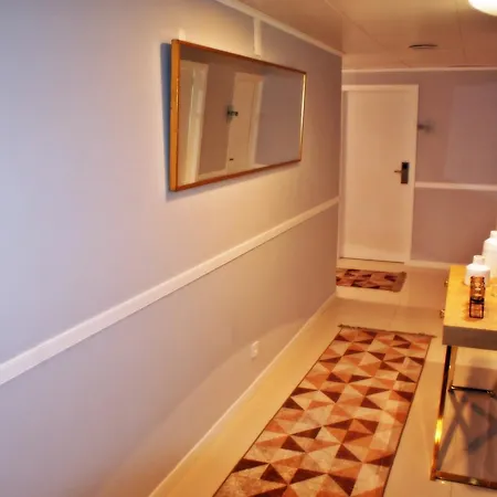 Garden Prince Suites Alojamento de Acomodação e Pequeno-almoço